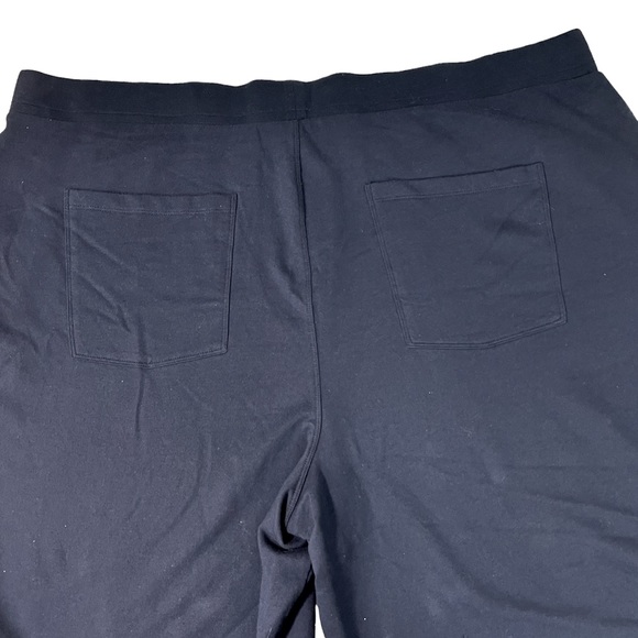 Lane Bryant Womens Shorts Size 26/28 V Sport Unwind Stretch - Picture 2 of 5